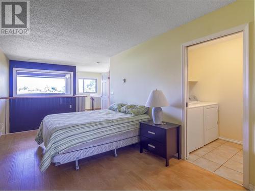 3140 Wilson Street Unit# 412, Penticton, BC - Indoor Photo Showing Bedroom