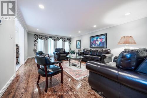 53 Ambrose Road, Toronto, ON - Indoor Photo Showing Living Room