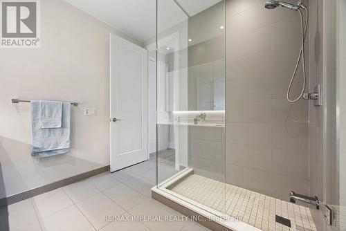 1233 - 15 Merchants' Wharf Road, Toronto, ON - Indoor Photo Showing Bathroom