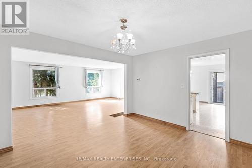 1265 Lakebreeze Drive, Mississauga, ON - Indoor