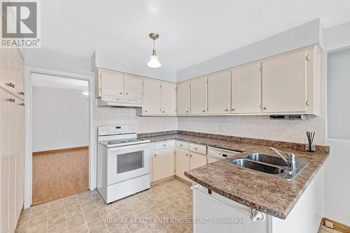 1265 Lakebreeze Drive, Mississauga, ON - Indoor Photo Showing Kitchen With Double Sink