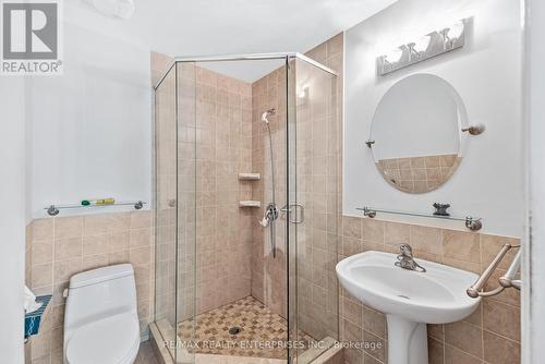 1265 Lakebreeze Drive, Mississauga, ON - Indoor Photo Showing Bathroom