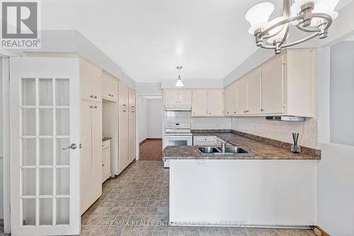 1265 Lakebreeze Drive, Mississauga, ON - Indoor Photo Showing Kitchen With Double Sink