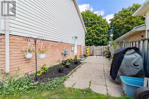 8 Timothy Crescent, Chatham, ON - Outdoor With Exterior