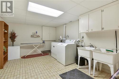 1134 Hallecks Road W, Brockville, ON - Indoor Photo Showing Laundry Room