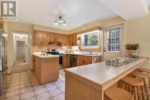 1134 Hallecks Road W, Brockville, ON - Indoor Photo Showing Kitchen With Double Sink