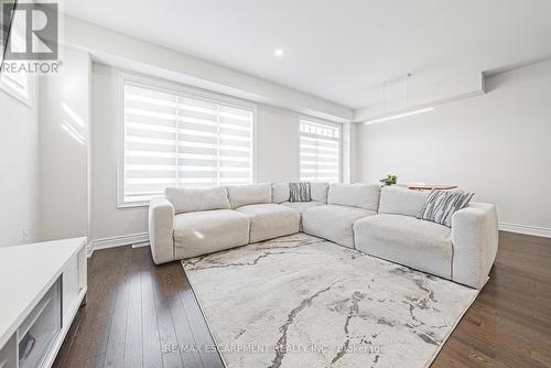 49 Richard William Drive, Haldimand, ON - Indoor Photo Showing Living Room