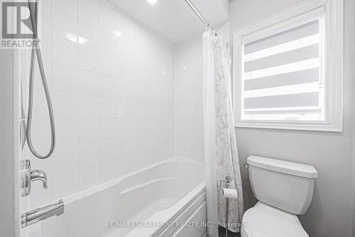 49 Richard William Drive, Haldimand, ON - Indoor Photo Showing Bathroom