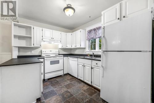 75 Sunrise Avenue, Mount Pearl, NL - Indoor Photo Showing Kitchen With Double Sink