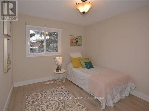 87 Gypsy Rose Way, Toronto, ON - Indoor Photo Showing Bedroom