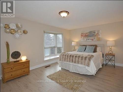 87 Gypsy Rose Way, Toronto, ON - Indoor Photo Showing Bedroom