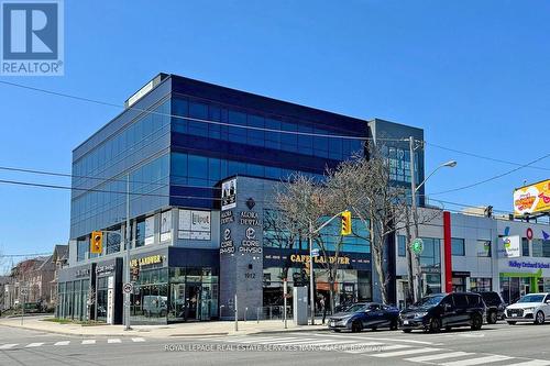 4Th Flr - 1912 Avenue Road, Toronto, ON 