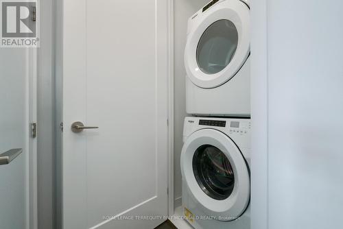 644 - 25 Adra Grado Way, Toronto, ON - Indoor Photo Showing Laundry Room