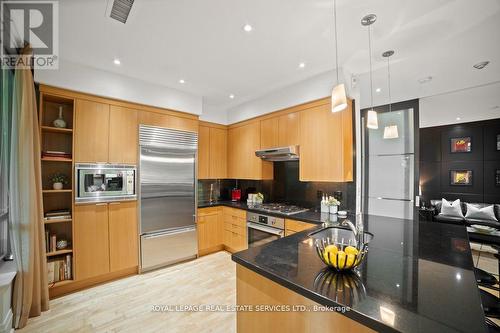 104 - 20 Scrivener Square, Toronto, ON - Indoor Photo Showing Kitchen With Stainless Steel Kitchen With Double Sink