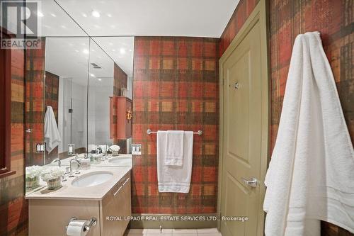 104 - 20 Scrivener Square, Toronto, ON - Indoor Photo Showing Bathroom