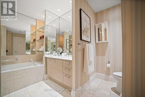 104 - 20 Scrivener Square, Toronto, ON - Indoor Photo Showing Bathroom