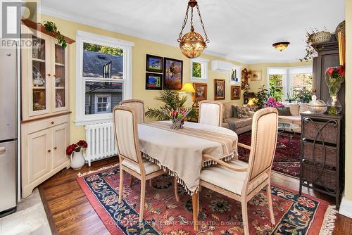 29 Connaught Avenue, Aurora, ON - Indoor Photo Showing Dining Room