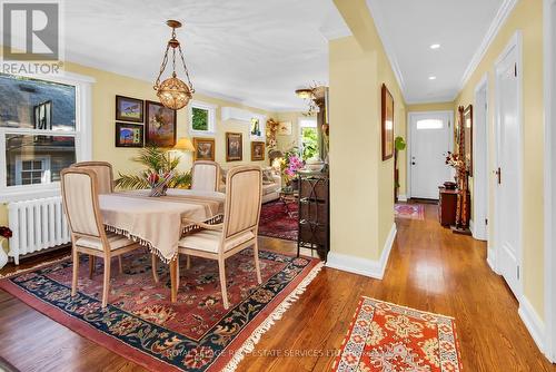 29 Connaught Avenue, Aurora, ON - Indoor Photo Showing Dining Room