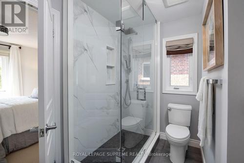 304 Fritillary Street, Oakville, ON - Indoor Photo Showing Bathroom