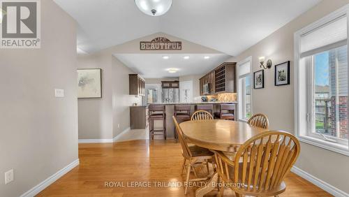 193 Tanoak Drive, London, ON - Indoor Photo Showing Dining Room