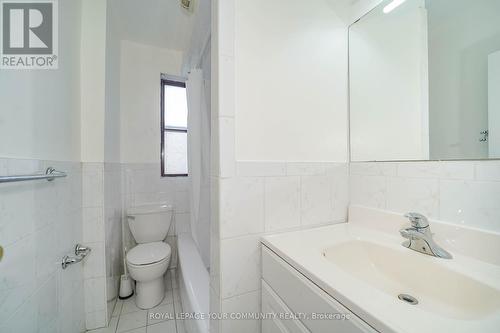 3 - 1378 Danforth Avenue, Toronto, ON - Indoor Photo Showing Bathroom