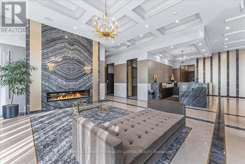 412E - 20 Gatineau Drive, Vaughan, ON - Indoor Photo Showing Dining Room