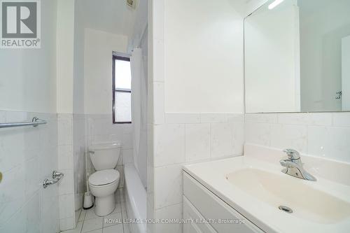 2 - 1378 Danforth Avenue, Toronto, ON - Indoor Photo Showing Bathroom