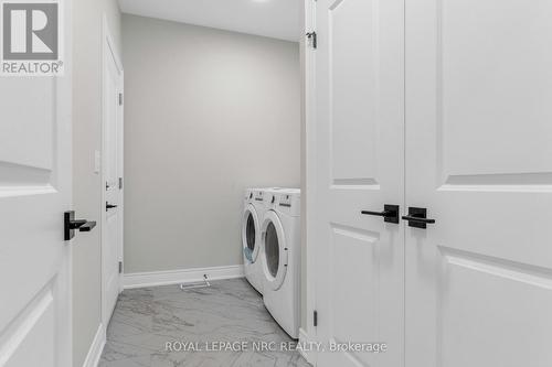 732 Clarence Street, Port Colborne, ON - Indoor Photo Showing Laundry Room