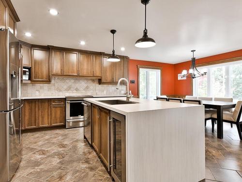 Kitchen - 1408 Rue Laplante, Saint-Valérien-De-Milton, QC - Indoor Photo Showing Kitchen With Upgraded Kitchen