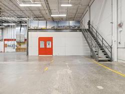 Mezzanine - 