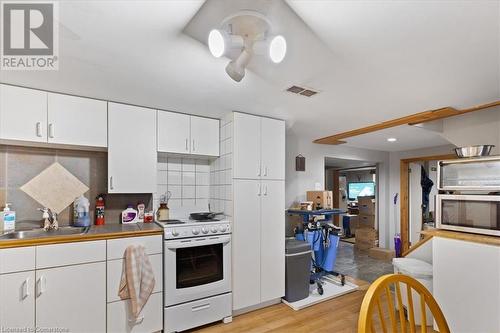 Unit 3: Lower Level - 1 Bed 1 Bath - 8 Onward Avenue, Kitchener, ON - Indoor Photo Showing Kitchen