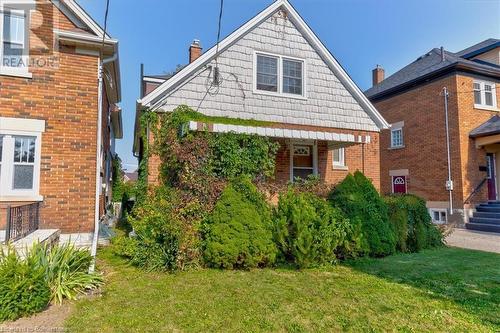 8 Onward Avenue, Kitchener, ON - Outdoor