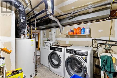 8 Onward Avenue, Kitchener, ON - Indoor Photo Showing Laundry Room