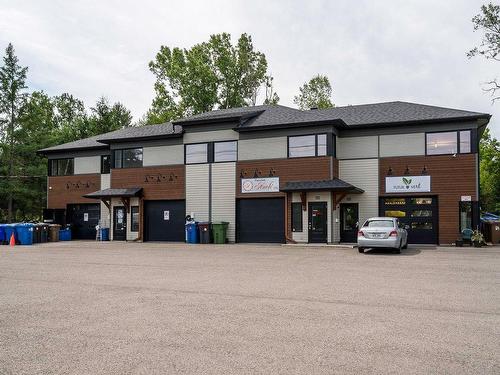 Frontage - 450  - 464 Boul. Des Laurentides, Piedmont, QC - Outdoor