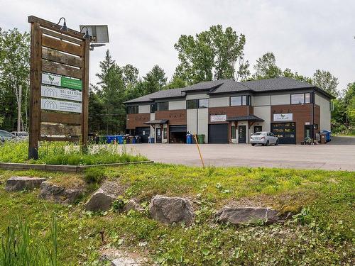 Frontage - 450  - 464 Boul. Des Laurentides, Piedmont, QC - Outdoor