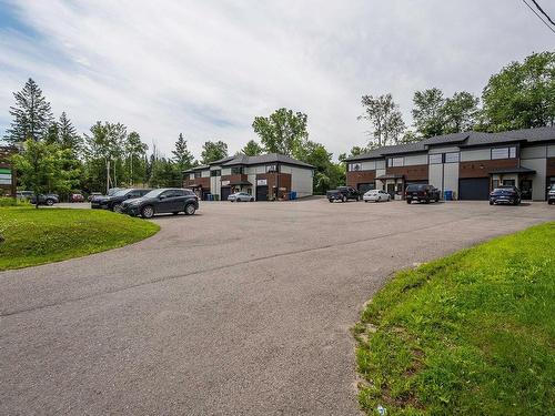 Frontage - 450  - 464 Boul. Des Laurentides, Piedmont, QC - Outdoor