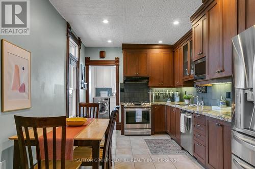 263 Keele Street, Toronto, ON - Indoor Photo Showing Kitchen