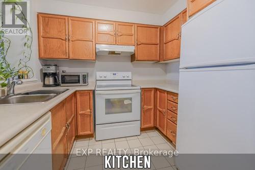 1107 - 2177 Burnhamthorpe Road W, Mississauga, ON - Indoor Photo Showing Kitchen