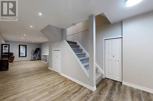 1242 Consort Crescent, Burlington, ON - Indoor Photo Showing Other Room