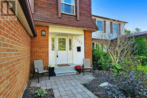 1242 Consort Crescent, Burlington, ON - Outdoor With Exterior