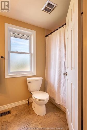 80 Hedge Maple Path, Chatham, ON - Indoor Photo Showing Bathroom