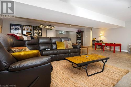 101 Arnott Lane, Chatsworth, ON - Indoor Photo Showing Living Room