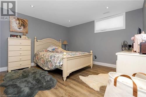 101 Arnott Lane, Chatsworth, ON - Indoor Photo Showing Bedroom