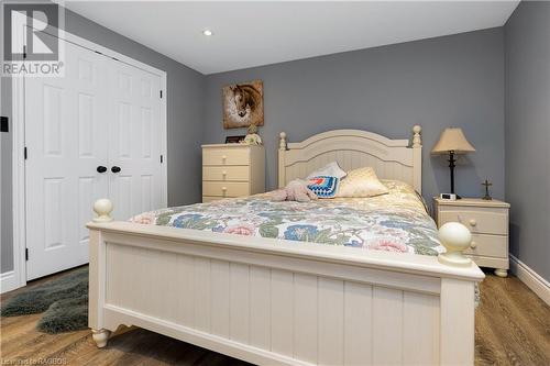 101 Arnott Lane, Chatsworth, ON - Indoor Photo Showing Bedroom