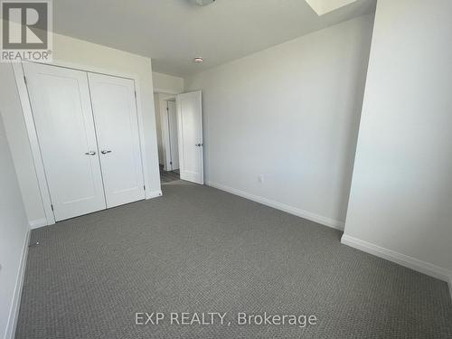 185 Lormont Boulevard, Hamilton, ON - Indoor Photo Showing Other Room