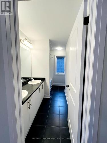 821 Knights Lane, Woodstock, ON - Indoor Photo Showing Bathroom