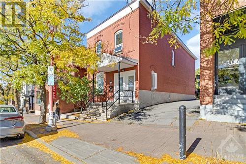 871 Somerset Street W Unit#2, Ottawa, ON - Outdoor