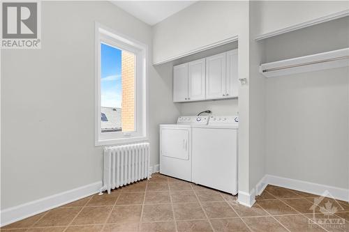 871 Somerset Street W Unit#2, Ottawa, ON - Indoor Photo Showing Laundry Room