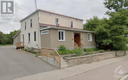 31 Townline Road E, Carleton Place, ON - Outdoor