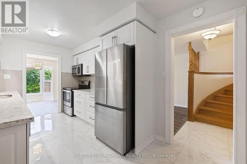 28 White Boulevard, Vaughan, ON - Indoor Photo Showing Kitchen